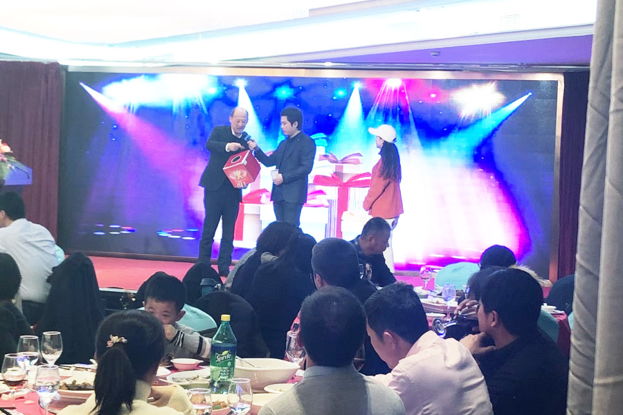 贏戰(zhàn)豬年、共創(chuàng)輝煌--山美股份隆重舉行2018年度表彰大會暨2019迎新年會