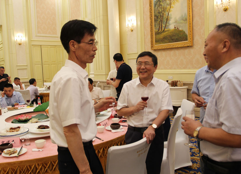 楊安民從業(yè)卅五周年系列報道--“璀璨卅五年，榮耀共分享”紀(jì)念晚宴